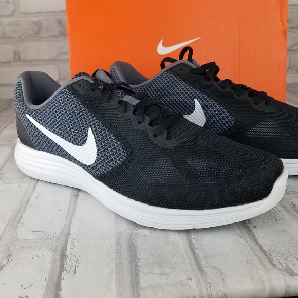NIKE Revolution 3 Dark Gray Mesh Running S… - Picture 4 of 16